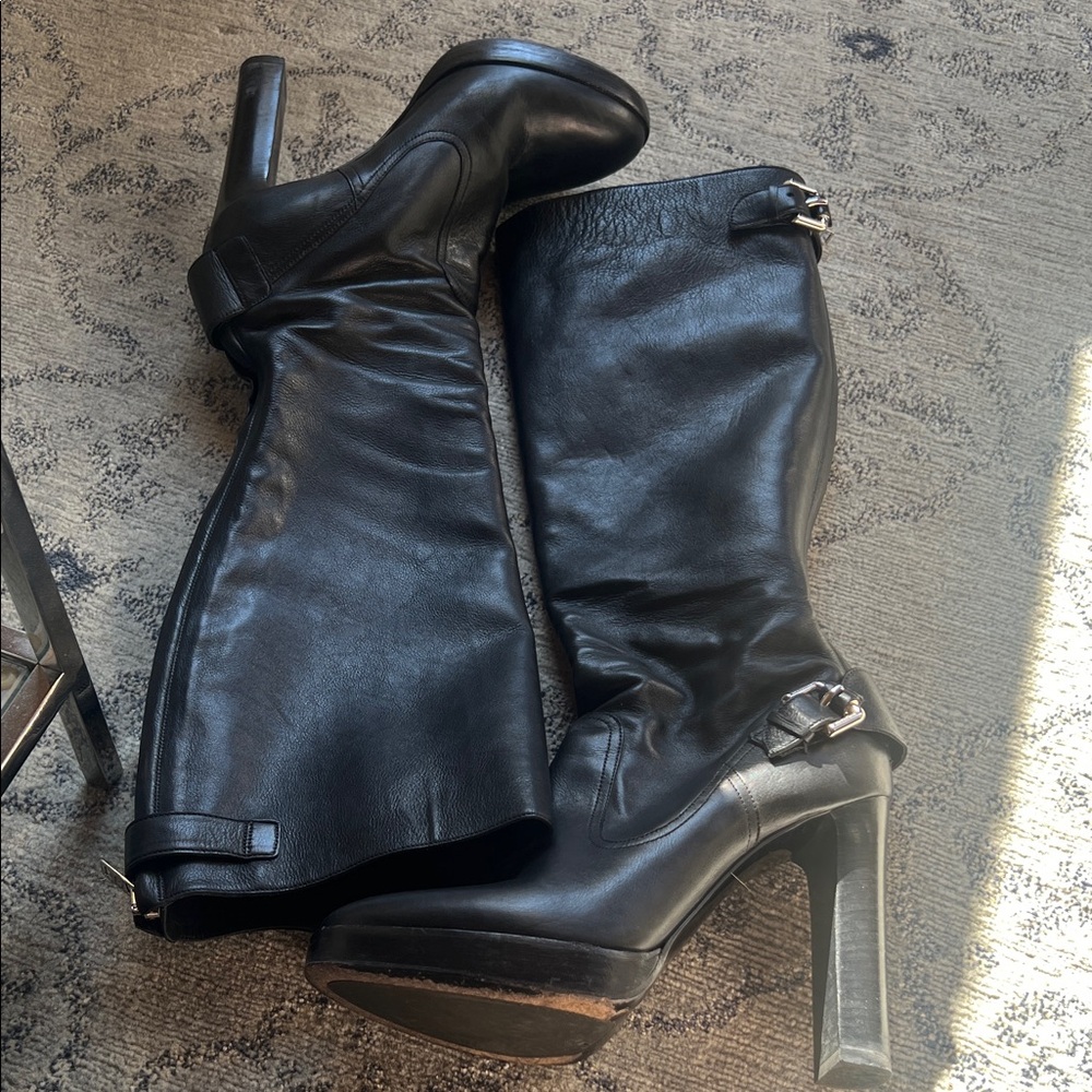Burberry Leather Black Heeled Boots Sz 38